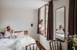 Family Room With Kitchenette room in Hotel Bären