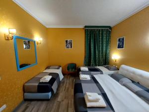 Chambre Familiale avec Salle de Bains Privative