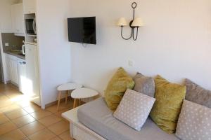 Rare pearl with pool and beautiful sea view