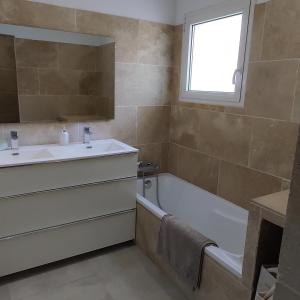 Villas La maison sous les pins : photos des chambres