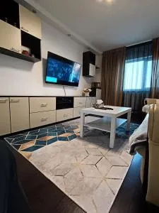 Adrian Home 3 rooms apartment - Ploješť