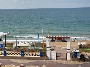 Maxeem Direct sea view Apartment super Lux 2 bed rooms Alexandria Maamoura Beach شاليه سوبر لوكس مجموعه مكسيم شاطىء المعموره الاسكندريه على البحرمع كارنيهات بوابه طول السنه