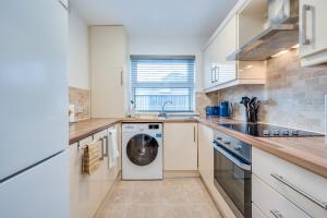 Perfect Belfast Stay, 2 Bedroom, Parking, Walkable by StayByNumbers