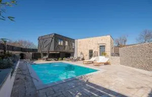 2 Bedroom Nice Home In Biorine - Tarabnik