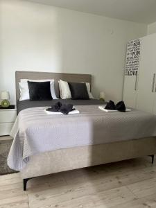 Apartments with a parking space Mavarstica, Ciovo - 20141