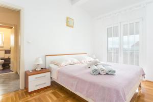 Apartments by the sea Podstrana, Split - 22369