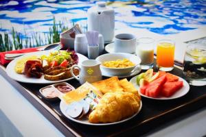 Veronica 1 BR Superior Room ZN24