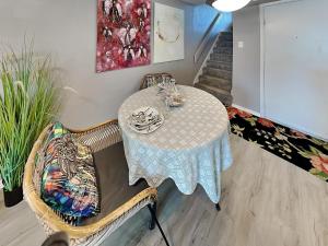 Palms At Cove View 809 - Canvas Palms