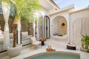 OriVista Luxury Private Pool Villa Amara Suites 1