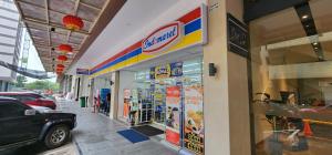 Nagoya Thamrin City Apartment High Floor