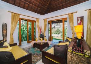 Jungle Villa! Breath-taking views & near Ubud!