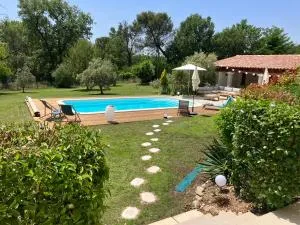 Halte Vintage. A l’ombre du saule. - Serres