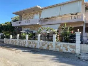 Aretousa - Kirtomádhos