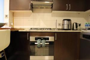 2BR Bright Coastal Haven - Al Reem Escape