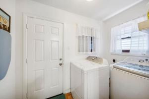 Galveston Beach House FamilyPet Friendly