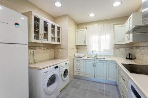 Frontline Beach Townhouse El Rosario- 4 Bedrooms