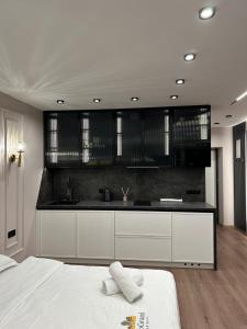 LEOGRAND Apartments on Virmenska 14