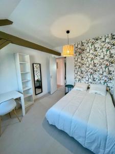 Maison Spacieuse 12pers et 4 SdB - Tout Confort - Parking Gratuit