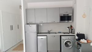 Studio Sun-Beach avec parking et jardin - 500m des plages de Juan Les Pins