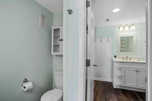 OceanScape- Beach, Pool, and Sun near the heart of Surf City!