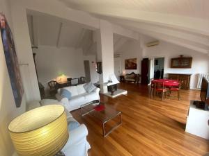 Penthouse in the sky with 30 sqm terrace Milan Central Station