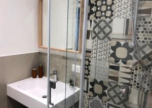 CASA MANDO with Terrace and Jacuzzi