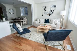 BRAND NEW home minutes from Niagara Falls.