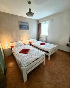 Apartments Engel with Pool 