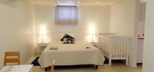 Two room 54m2 apt, WiFi, free parking, terrace, near central park