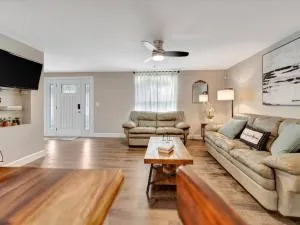 Bradenton Banyan Bungalow - Palma Sola Park