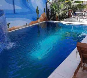 Room+kitchenette+pool+roof!