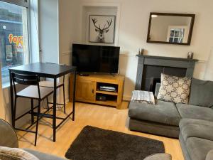 Glenashdale 28 A 1R Boyd Street Largs KA308LE