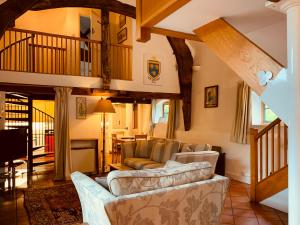 Unique 17c listed Barn in a Shropshire hamlet.