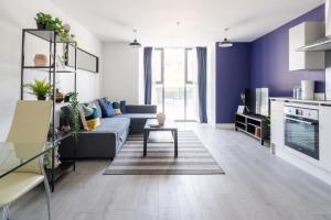 Hemel Apartments - Lilac Luxe