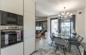 Awesome Apartment In Novigrad With Wifi