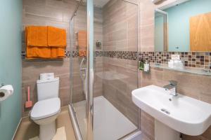 Deluxe Double or Twin Room with Garden View room in Godshill Park Barn