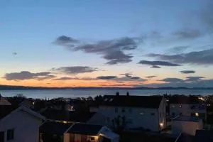 Familiebolig med nydelig utsikt - 米德桑坦