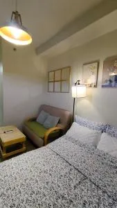 Deluxe Studio near Nuvali, Enchanted Kingdom - Fast WiFi, 55" UHD TV with Netflix & Prime Video, Free Pool Access - Numero Dos