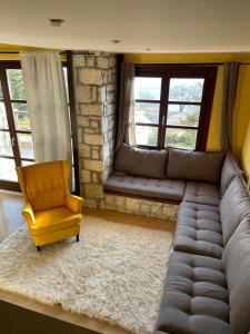 Delphi Gorge-view Chalet, Arachova