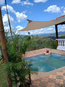 Finca con vista al embalse y jacuzzi