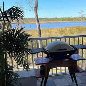 Waterfront Suite with Pool & Dock