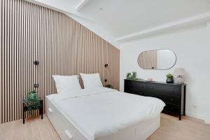 Paris Expo - Charming Loft at the Gates of Paris - GetHosted