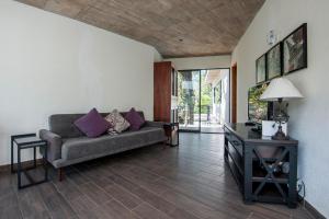 Casa con amplia terraza y jacuzzi en Avándaro