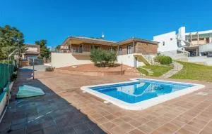 4 Bedroom Lovely Home In Roda De Bara - Albinyana