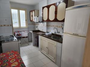 Apê a 80m da Prainha - Localização Privilegiada