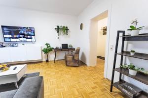 Zentral-Kingsize Bett-Playstation 4-HBF nach Köln und Düsseldorf