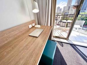 Sea Views, 150 mtrs to Surfers Beach, Ideal Location for Surfers Paradise