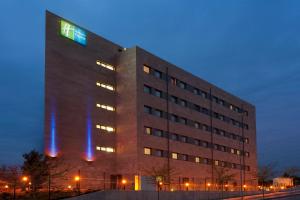 Holiday Inn Express Sant Cugat, an IHG Hotel