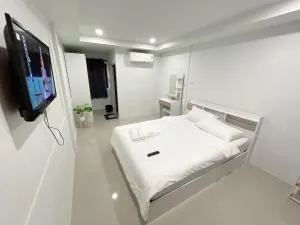 บ้านพูลทรัพย์ที่พัก POONSUB TEEPAk - Ban Na Charoen