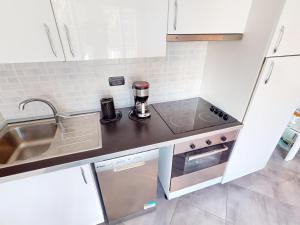 3P climatisé avec balcon près plages, commerces, WiFi et animaux admis - FR-1-196-349